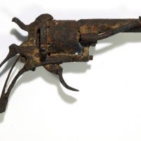 Аукционный дом AuctionArt продаёт револьвер Винсента Ван Гога