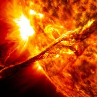 В атмосфере Солнца зафиксирован новый тип магнитного взрыва