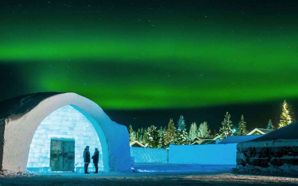 Первому в мире ледяному отелю ICEHOTEL 30 лет