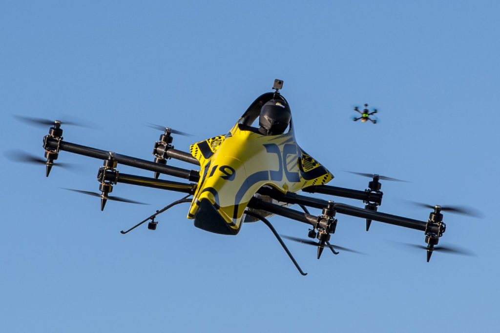 BIG DRONE: первый пилотируемый акробатический дрон