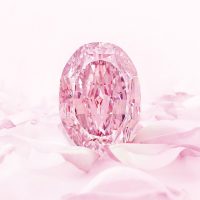 «Le Spectre de la rose» самый дорогой фиолетово-розовый бриллиант