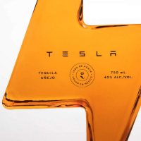 Tesla Tequila: как шутка превратилась в реальность за 250$