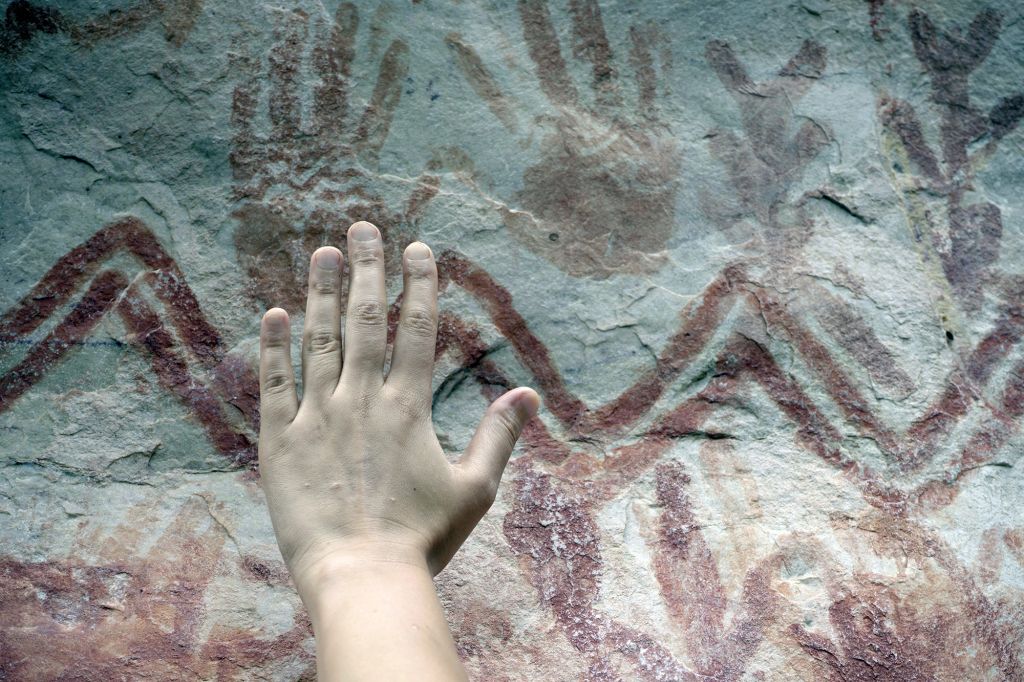 В колумбийской Амазонии нашли уникальный образец доисторической наскальной живописи