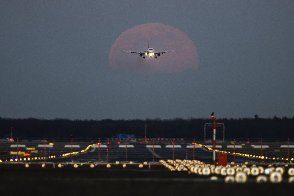 «Сидней – Суперлуние»: компания Qantas запустила необычный рейс