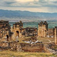 Древнеримские «врата ада»: тайна смертоносной пещеры Иераполиса