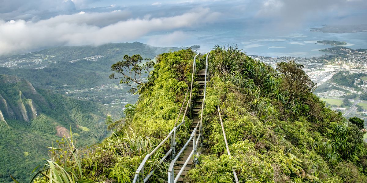 Знаменитую лестницу Хайку на Гавайях демонтируют