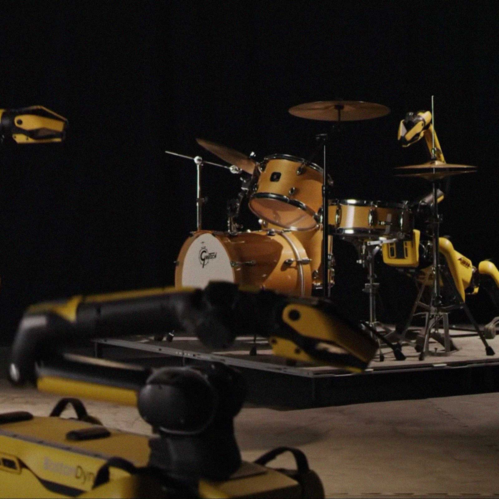 Start Me Up: робопсы Boston Dynamics повторили клип The Rolling Stones