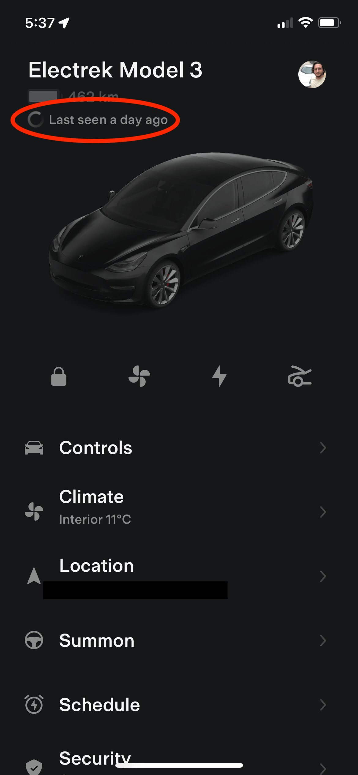 Сбой серверов Tesla на время лишил водителей доступа к автомобилю