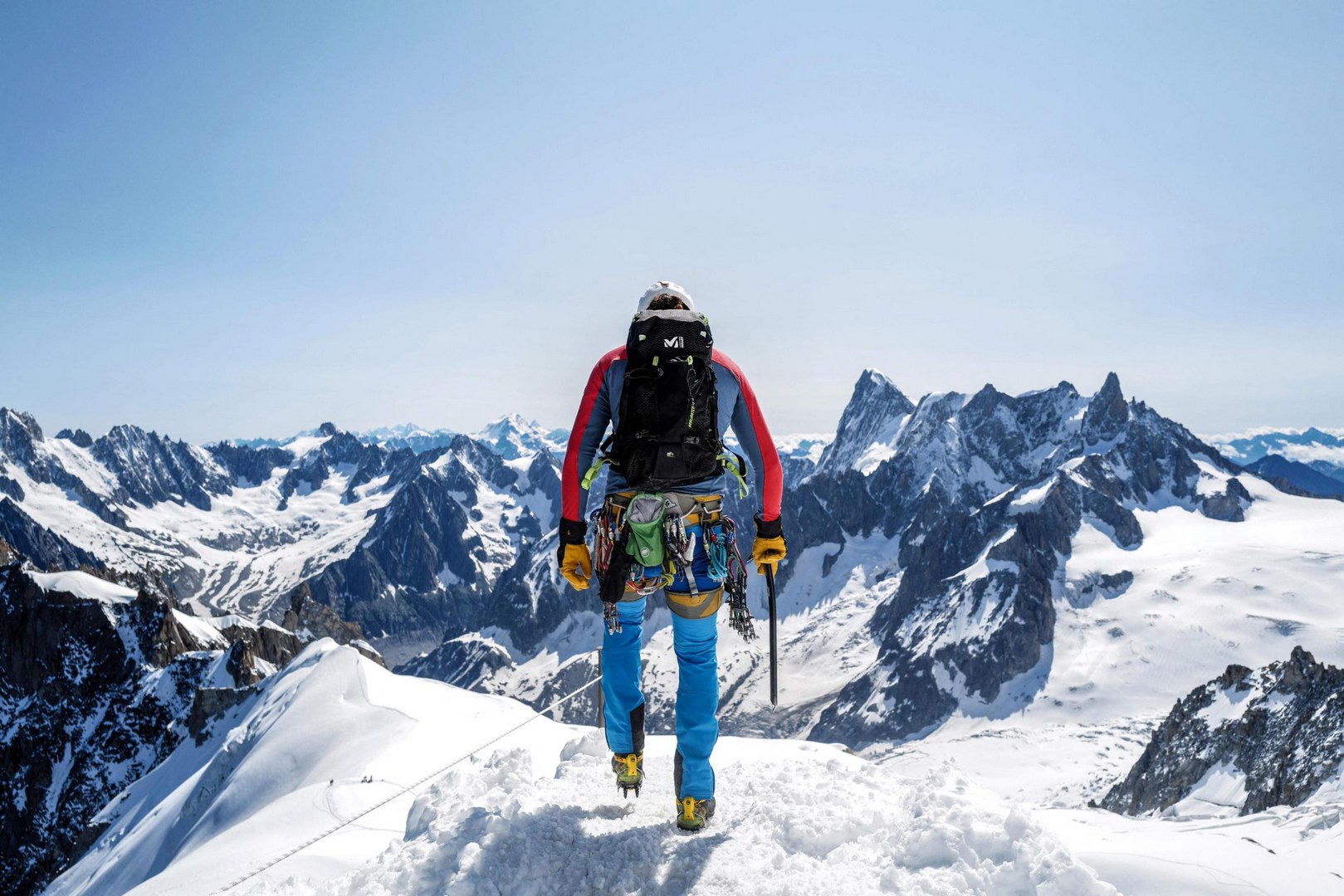 Французский альпинист получит половину сокровищ горы Монблан