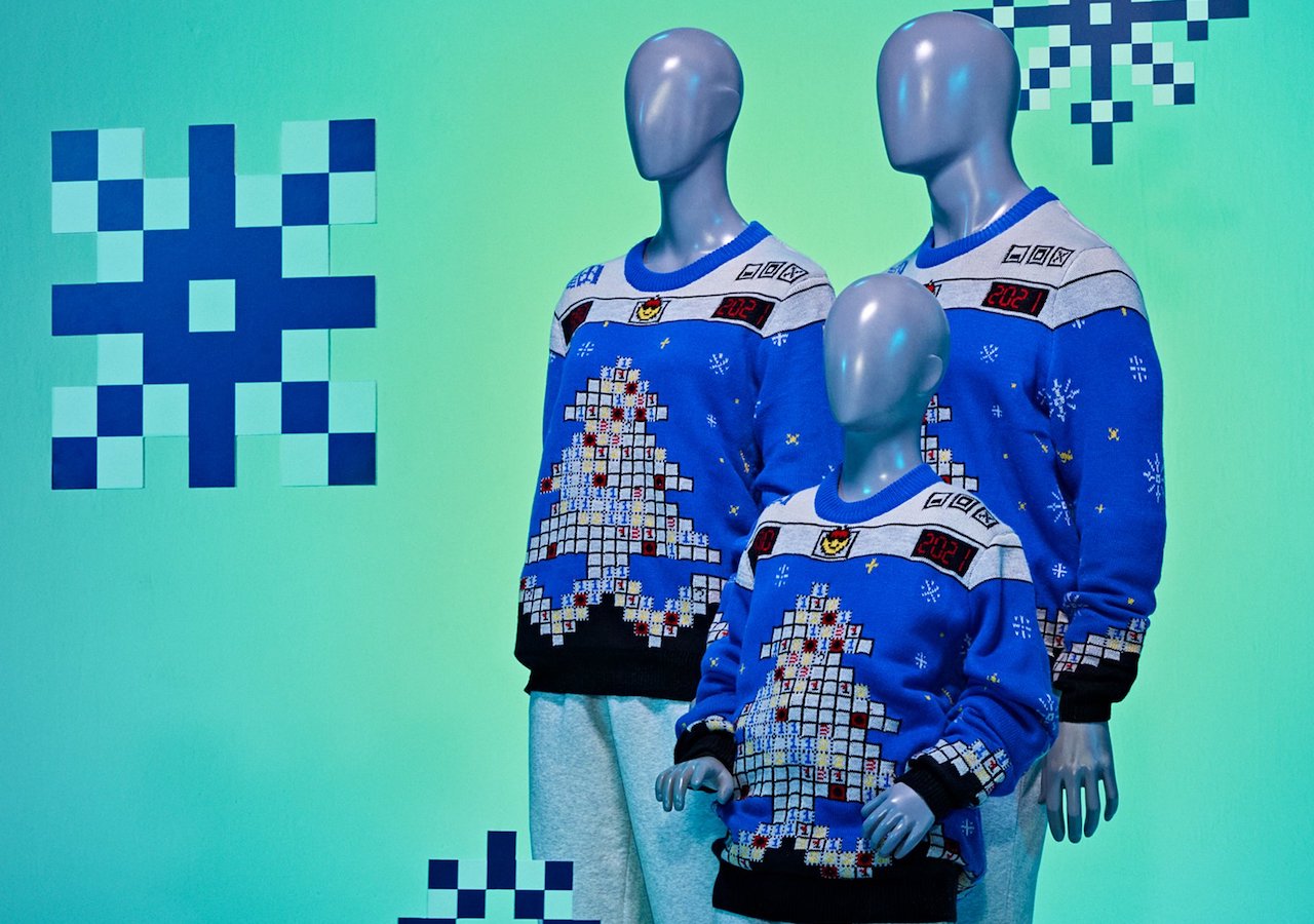 Microsoft выпустила новый «уродливый» свитер