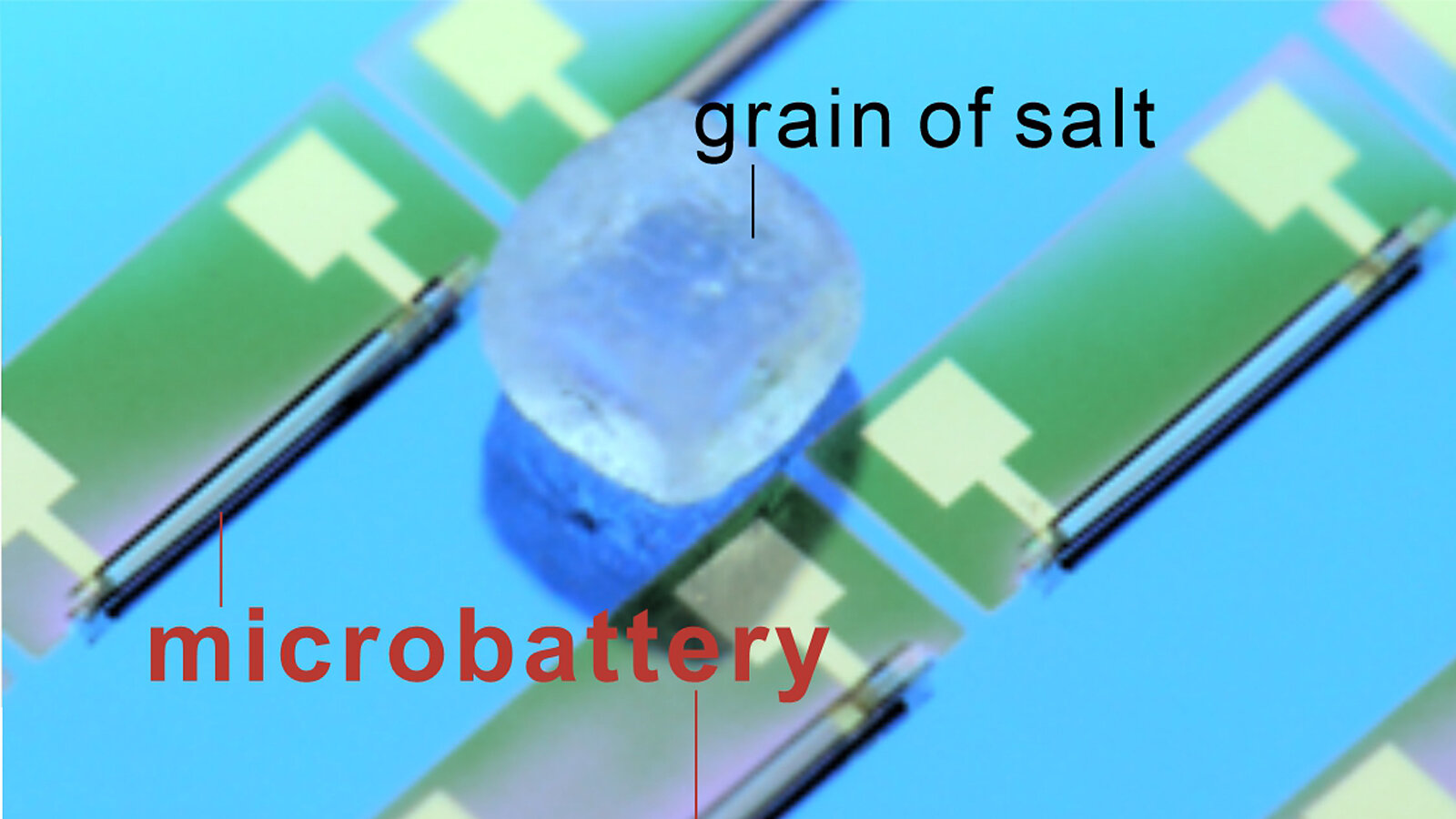 Немецкие учёные создали батарейку размером с крупицу соли