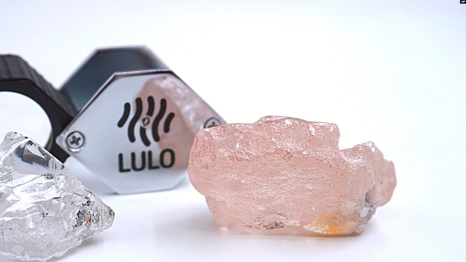 Lulo Rose: самый крупный розовый алмаз за последние 300 лет