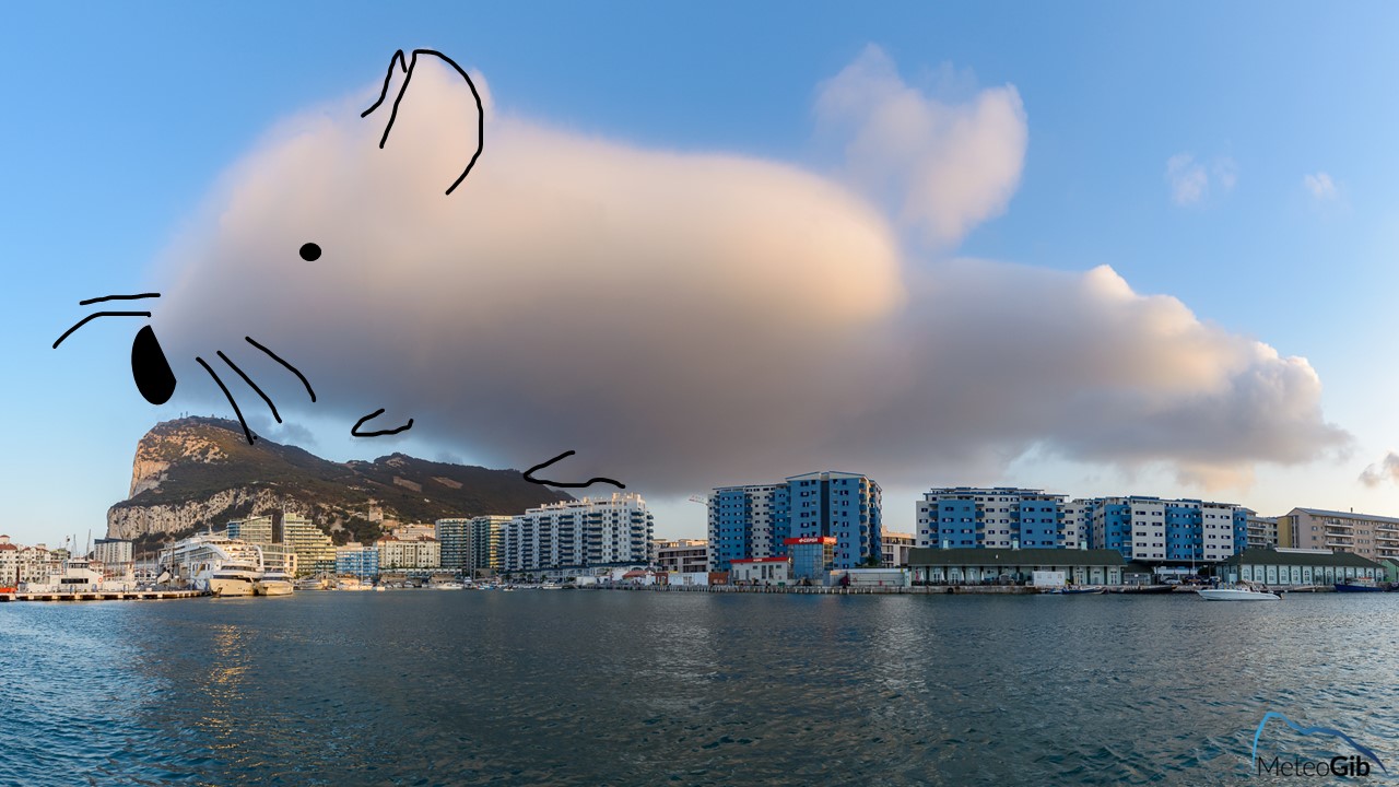 Левантер: облачный флаг над Гибралтарской скалой