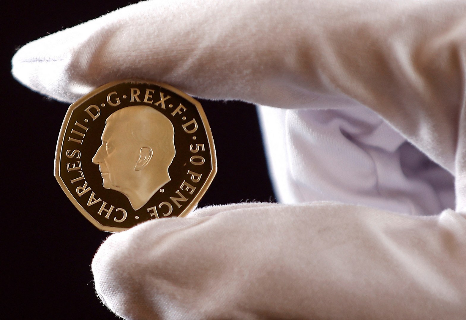 В Великобритании выпустили монеты с портретом Чарльза III