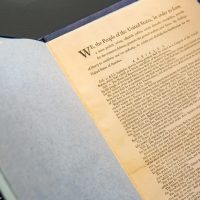 Sotheby’s продаст уникальную копию Конституции США