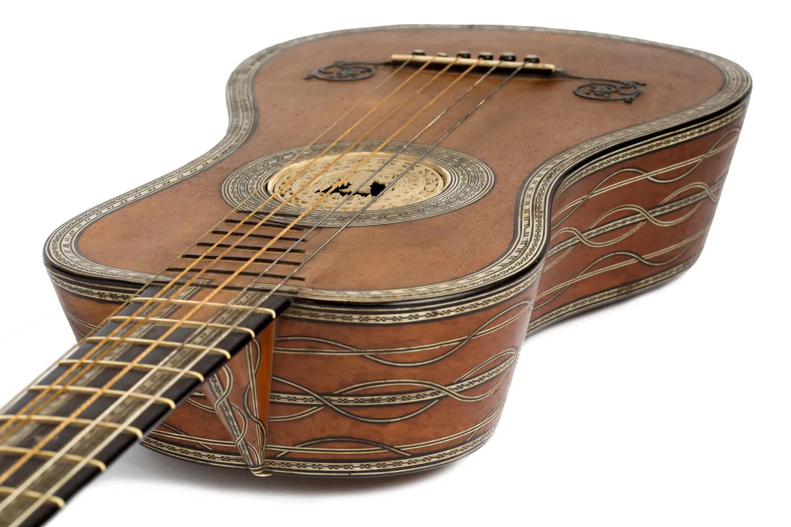 Гитару Марии-Антуанетты выставили на аукцион