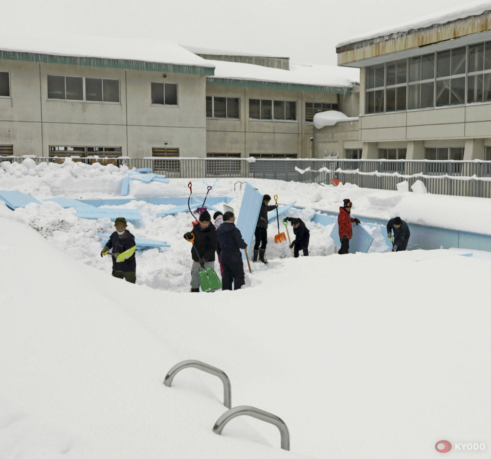 В Японии пробуют производить электроэнергию из снега