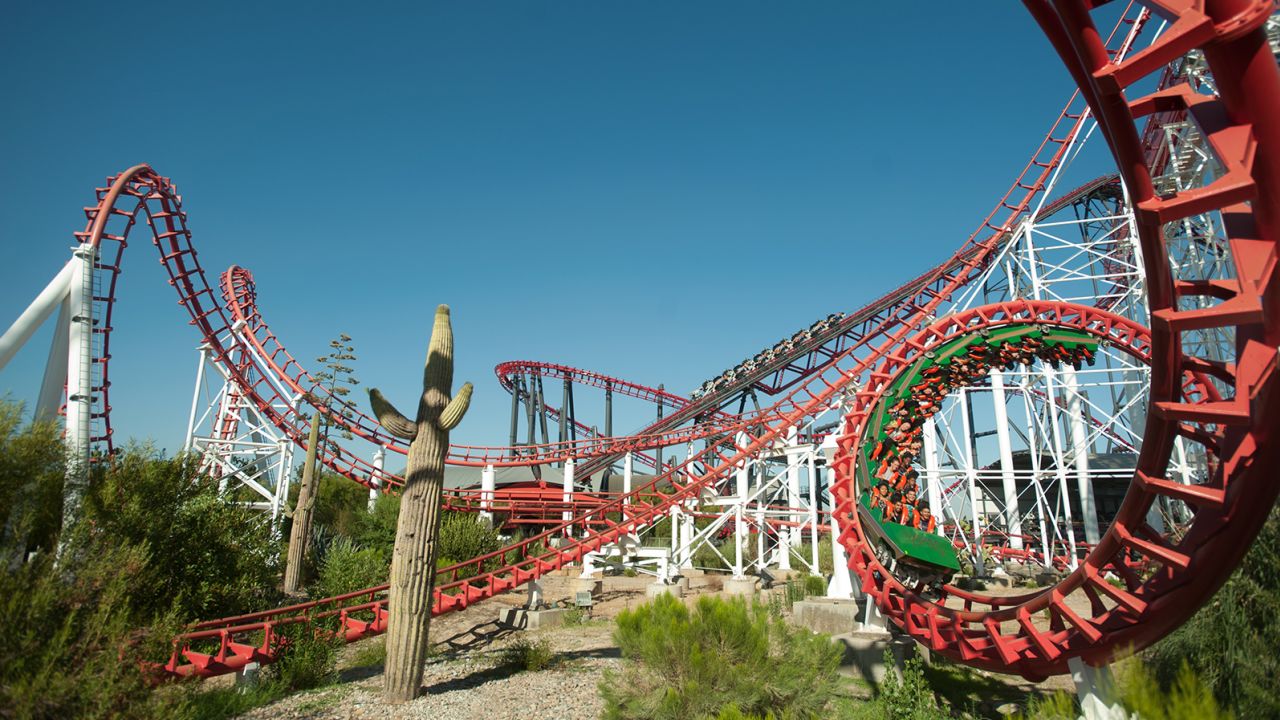 Six Flags Magic Mountain: рекордный парк аттракционов