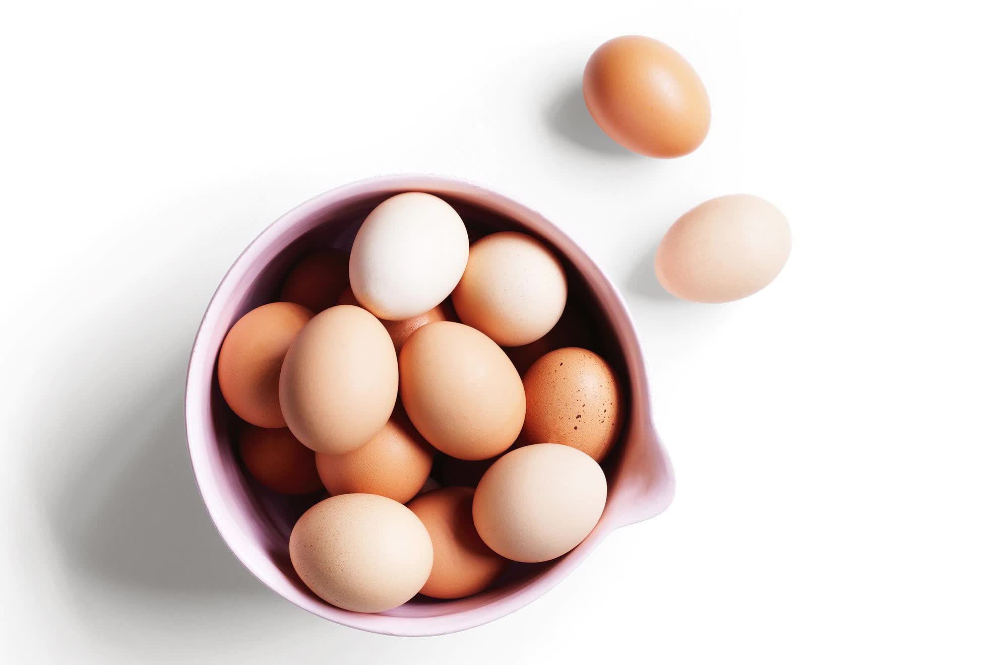 Учёные создали куриные яйца без аллергена