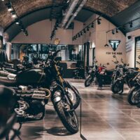 Поиск подходящего дилерского центра по продаже мотоциклов