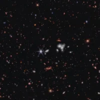 CEERS 1019: самая древняя и далёкая активная чёрная дыра