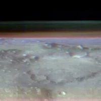 «Марс Одиссей» снял красную планету с уникального ракурса