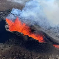 В Исландии объявили ЧП из-за угрозы извержения вулкана