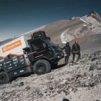 Электрогрузовик Terren покорил вулкан Охос-дель-Саладо