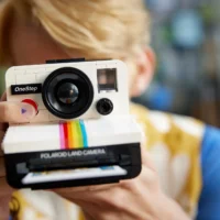 Lego выпустит модель Polaroid OneStep SX-70