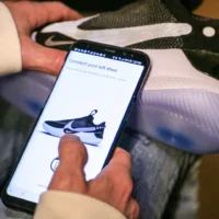 Nike прекращает выпуск и поддержку кроссовок Adapt BB