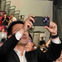 CEO Huawei «випадково» показав Pura 80 Ultra